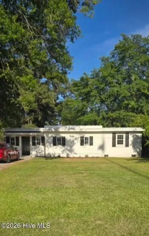 302 Pete Jones Drive Richlands NC 28574