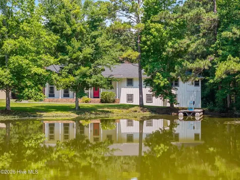 8821 Red Hill Road Whiteville NC 28472