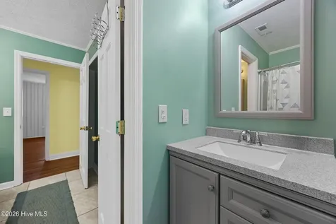 8821 Red Hill Road Whiteville NC 28472