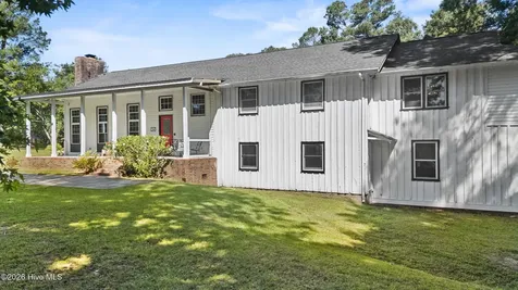8821 Red Hill Road Whiteville NC 28472