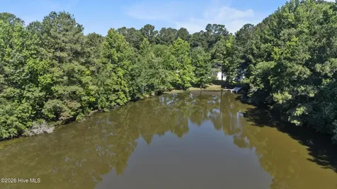 8821 Red Hill Road Whiteville NC 28472
