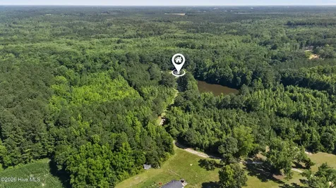 8821 Red Hill Road Whiteville NC 28472