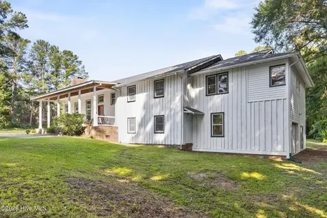 8821 Red Hill Road Whiteville NC 28472