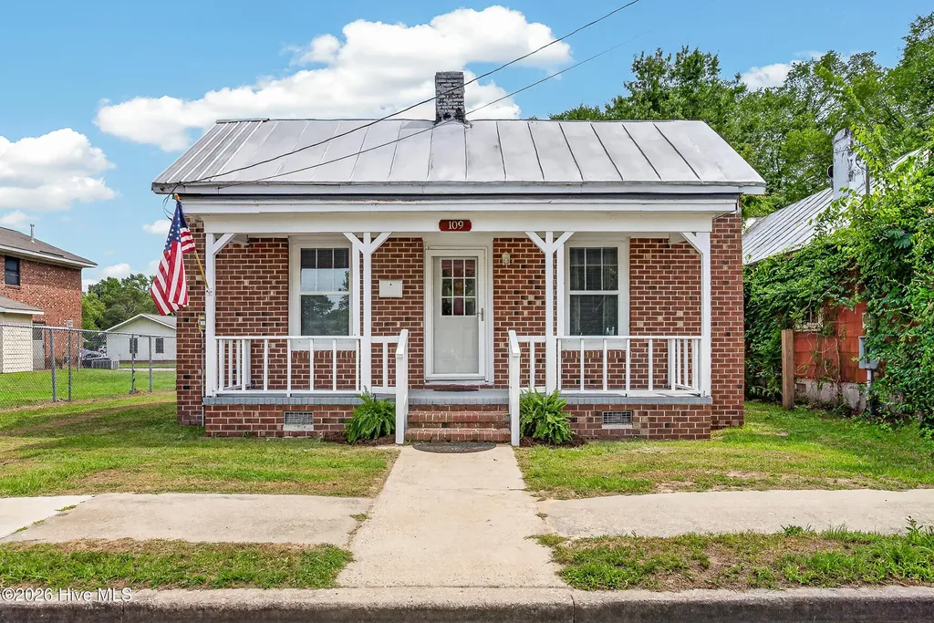 109 E South Street Kinston NC 28501