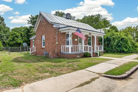 109 E South Street Kinston NC 28501