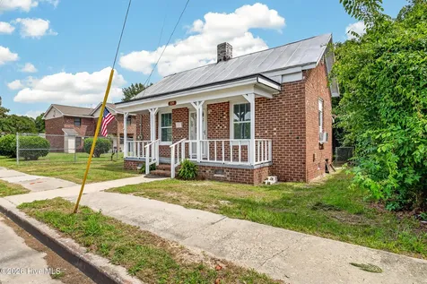 109 E South Street Kinston NC 28501
