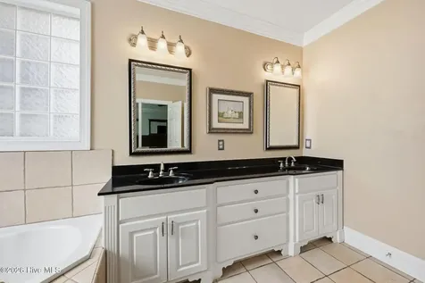 201 Foxcroft Lane Winterville NC 28590