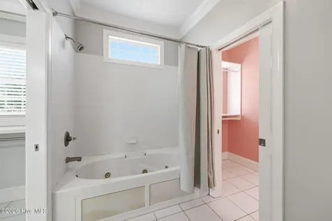 201 Foxcroft Lane Winterville NC 28590