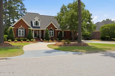 201 Foxcroft Lane Winterville NC 28590
