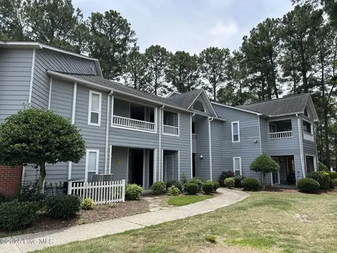 116 Breezewood Drive Greenville NC 27858