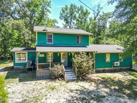 1205 Shelter Creek Drive Burgaw NC 28425