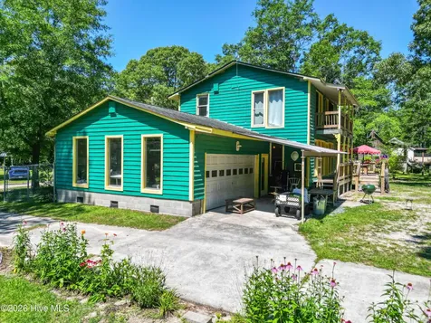1205 Shelter Creek Drive Burgaw NC 28425