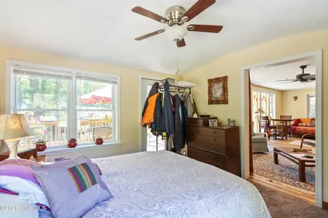 1205 Shelter Creek Drive Burgaw NC 28425
