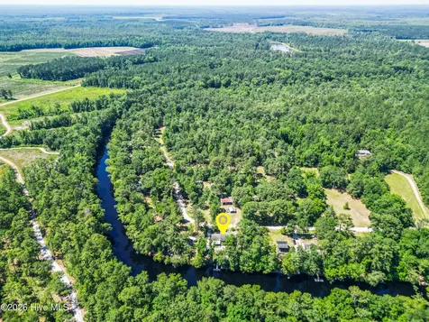 1205 Shelter Creek Drive Burgaw NC 28425