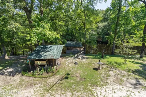 1205 Shelter Creek Drive Burgaw NC 28425