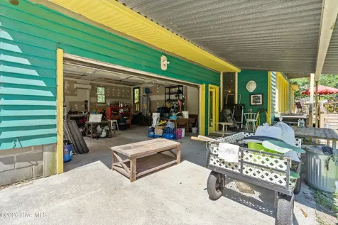 1205 Shelter Creek Drive Burgaw NC 28425