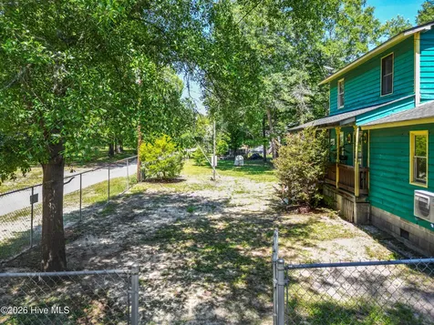 1205 Shelter Creek Drive Burgaw NC 28425