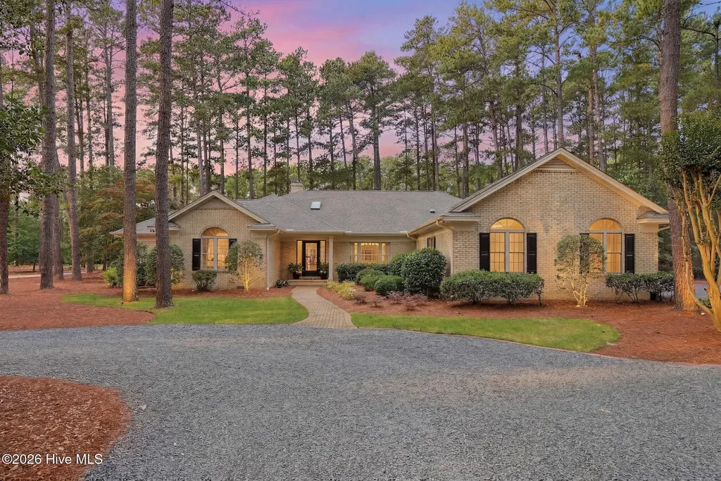 45 Pinewild Drive Pinehurst NC 28374