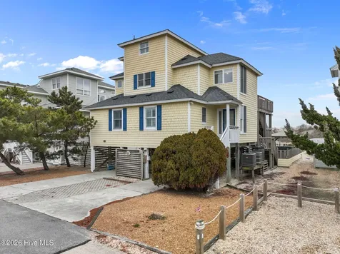 701 Spinnaker Arch Corolla NC 27927