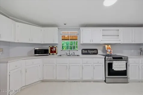 1223 Arvida Spur Road Rocky Point NC 28457