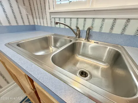 3156 Fox Run Drive Kinston NC 28504