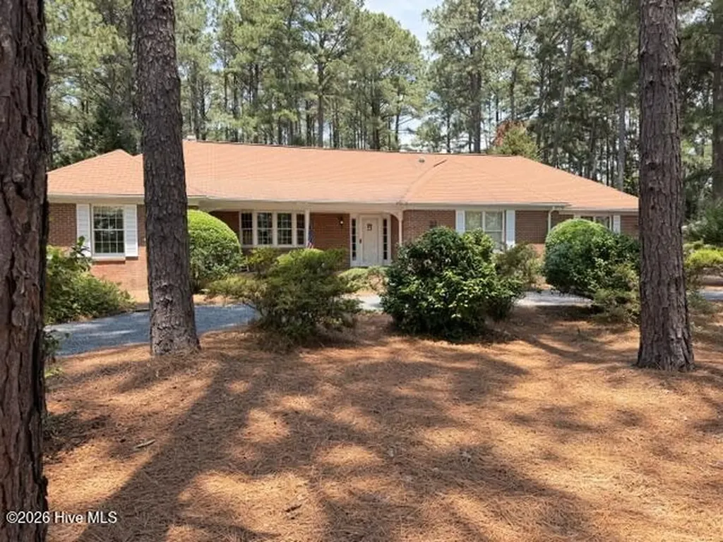 33 Shadow Lane Whispering Pines NC 28327