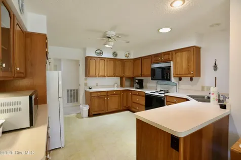 33 Shadow Lane Whispering Pines NC 28327