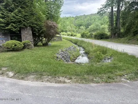 Hayesville NC 28904