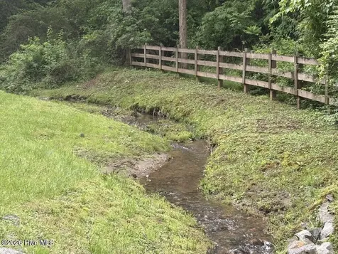 Hayesville NC 28904