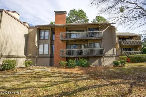 250 Sugar Gum Lane Pinehurst NC 28374