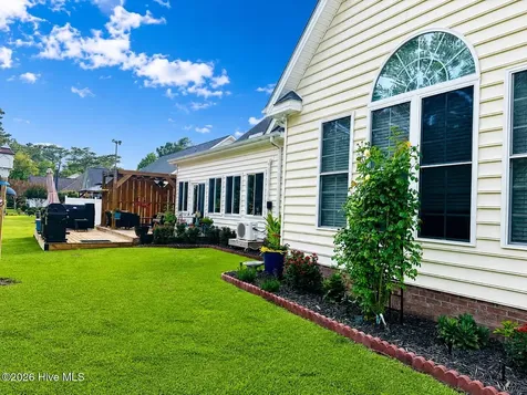 1926 Snowy Egret Drive Morehead City NC 28557