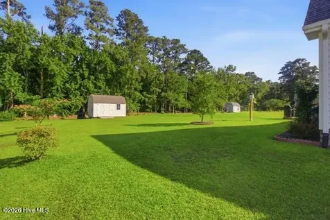 1926 Snowy Egret Drive Morehead City NC 28557