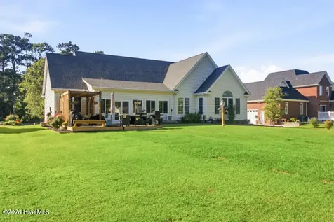 1926 Snowy Egret Drive Morehead City NC 28557