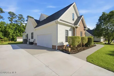 1926 Snowy Egret Drive Morehead City NC 28557