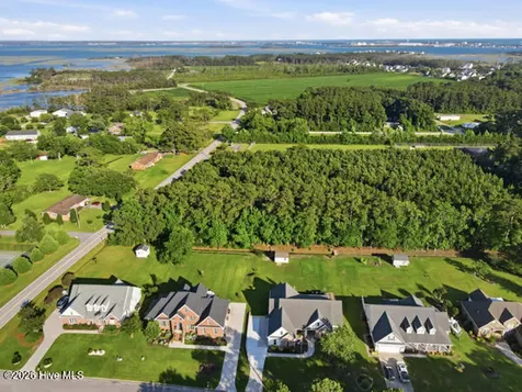 1926 Snowy Egret Drive Morehead City NC 28557
