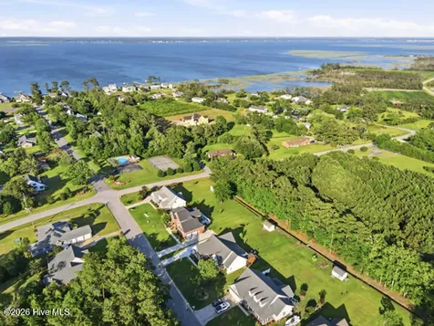 1926 Snowy Egret Drive Morehead City NC 28557