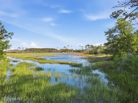 1926 Snowy Egret Drive Morehead City NC 28557