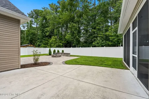 676 Boundary Loop Road NW Calabash NC 28467