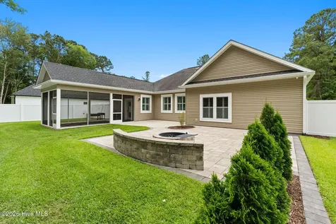 676 Boundary Loop Road NW Calabash NC 28467