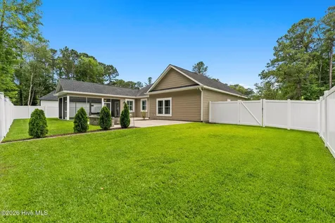 676 Boundary Loop Road NW Calabash NC 28467