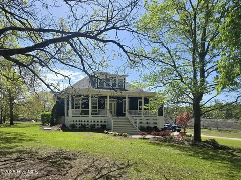 294 Crane Pointe Hampstead NC 28443