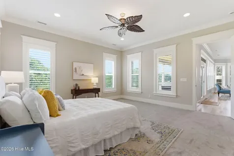 294 Crane Pointe Hampstead NC 28443