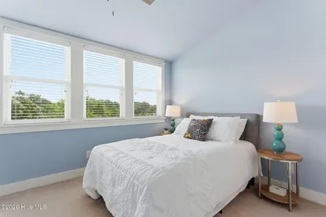 294 Crane Pointe Hampstead NC 28443