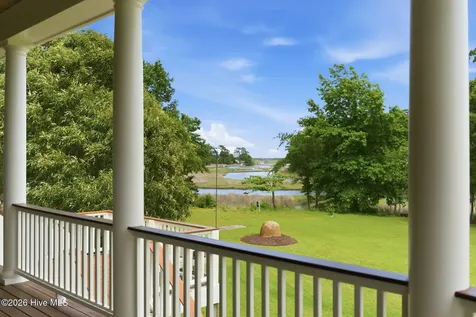 294 Crane Pointe Hampstead NC 28443