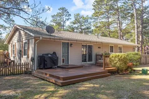 620 E New England Avenue Pinebluff NC 28373