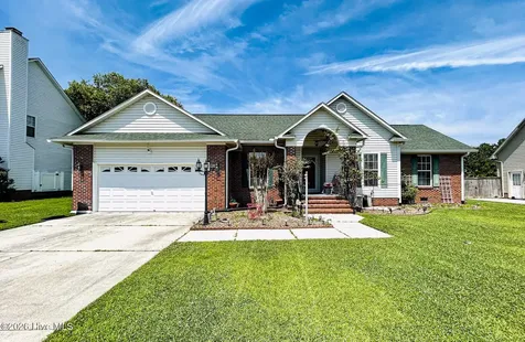 204 Hudson Lane Jacksonville NC 28540
