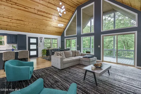 135 Heritage Trail Brasstown NC 28902