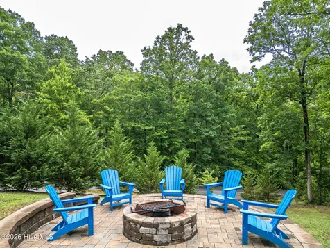 135 Heritage Trail Brasstown NC 28902