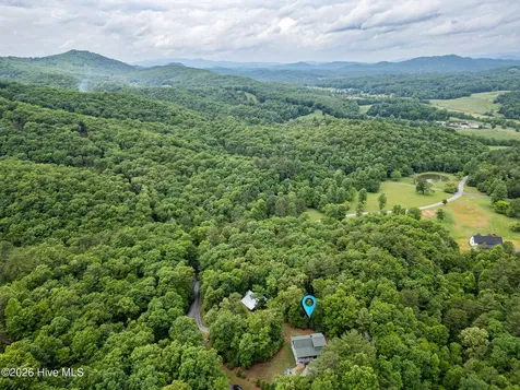 135 Heritage Trail Brasstown NC 28902
