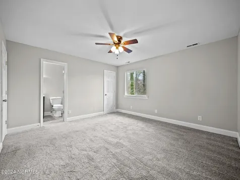 4 S Onsville Place Jacksonville NC 28546